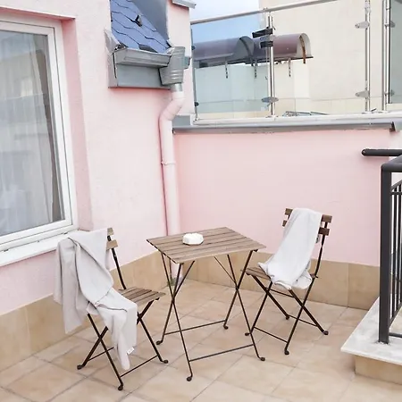 Tania Apartment *